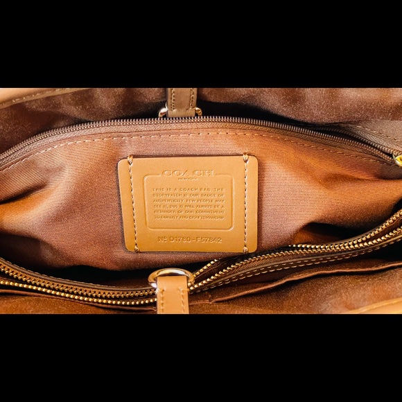 Coach Purse - Picture 4 of 10